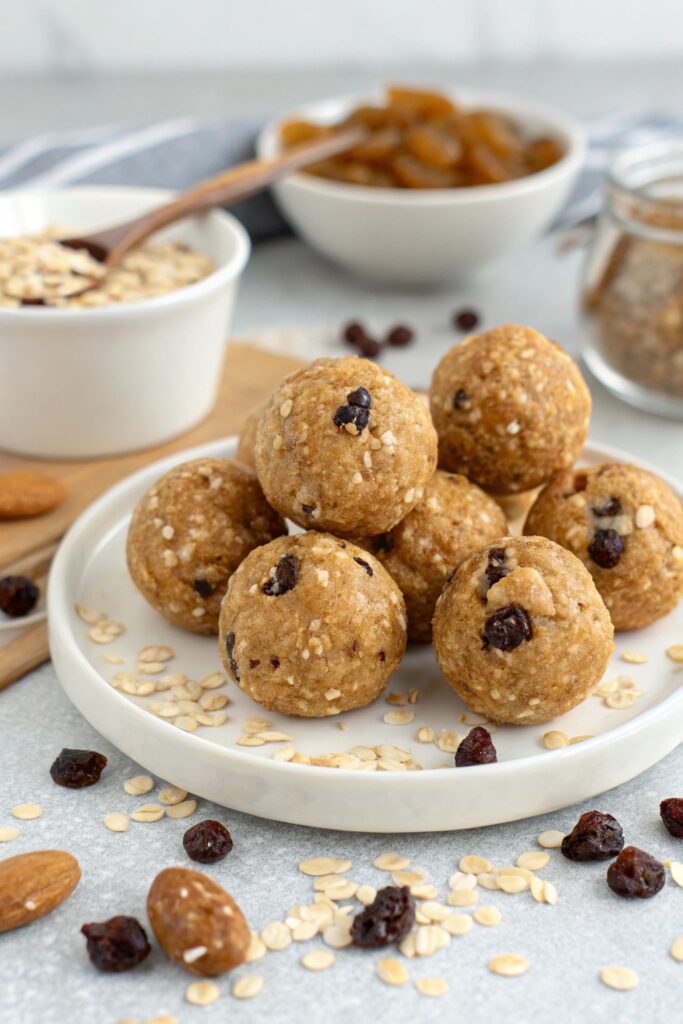 nutritious cinnamon raisin snacks